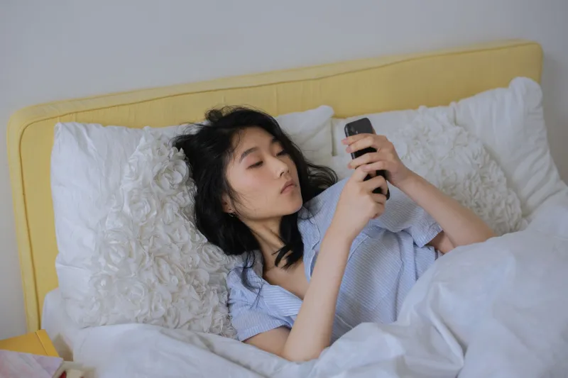 Done Caring: The Growing Wave of Fans Who Are Emotionally Clocking Out on Celebrities